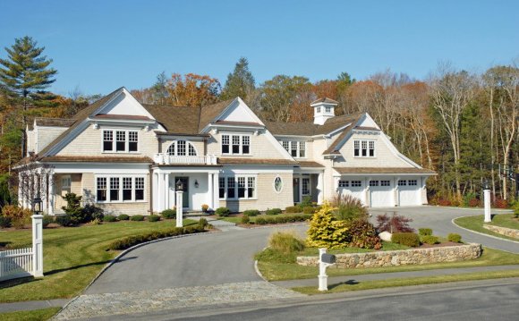 Entry and Paver Driveways