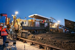 Electrical vibrators emitting high-frequency vibrations ensure uniform compaction