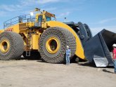 Big Earth Moving Machines