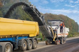 When pavements should be changed, cool milling devices eliminate the wrecked courses.